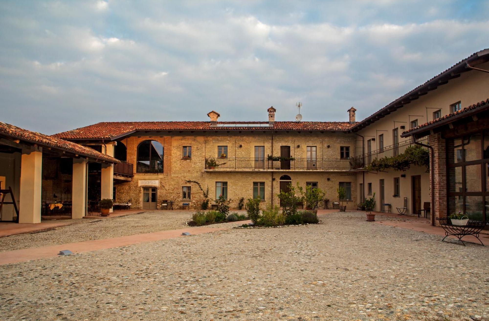 A Mira 'D Novel Guest House Novello Exterior photo